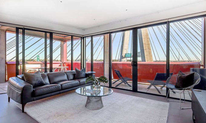 Pyrmont Apartment | Lux Pyrmont Penthouse - Parking and Magical views