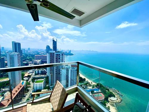 North Pattaya Apartment | Experience Lux SL: 5-Star Oceanfront Retreat with Spa