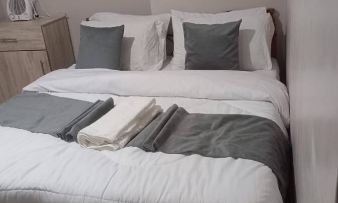 Mbotela Apartment | Cozy Suites at Attic Place: Studio Apartments with Kitchen