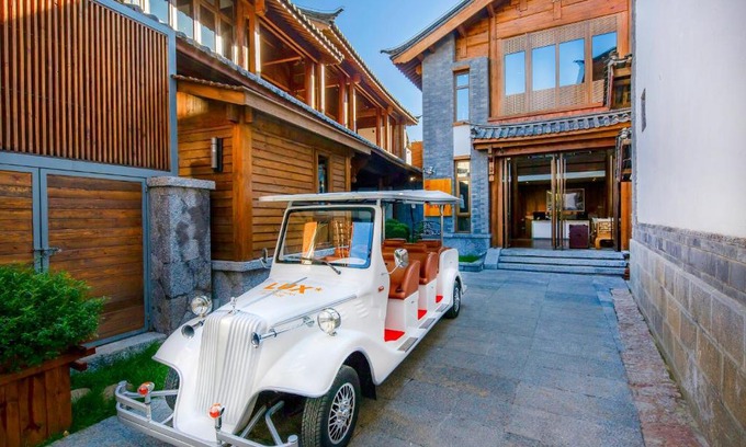 Dayan Old Town Hotel | Experience LUX* Tea Horse Road Lijiang: 5-Star Perfection