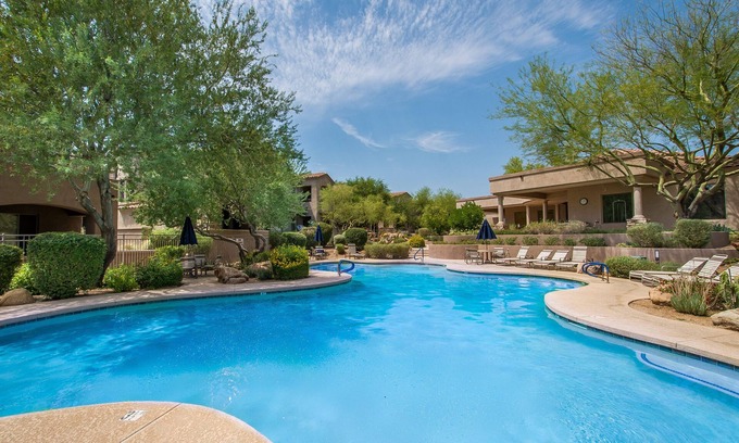 Talon Retreat House | Elegant Townhome in Tesoro at Grayhawk - Steps to Amenities!