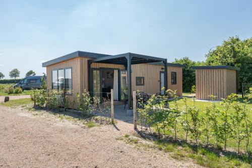 Waarde Ski Chalet | Family-Friendly Chalet Retreat on Scenic Minicamping
