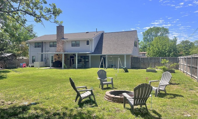 Carter's Grove House | Top-Rated 5BR Family Retreat Near TAMU with Kitchen