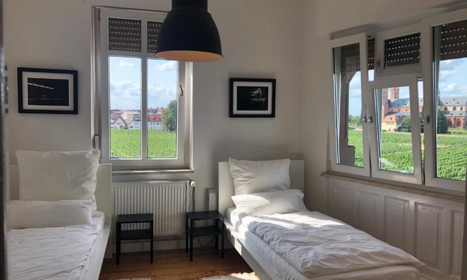 Worms Apartment | Elegant Apartment am Rhein with Breakfast & Family Amenities