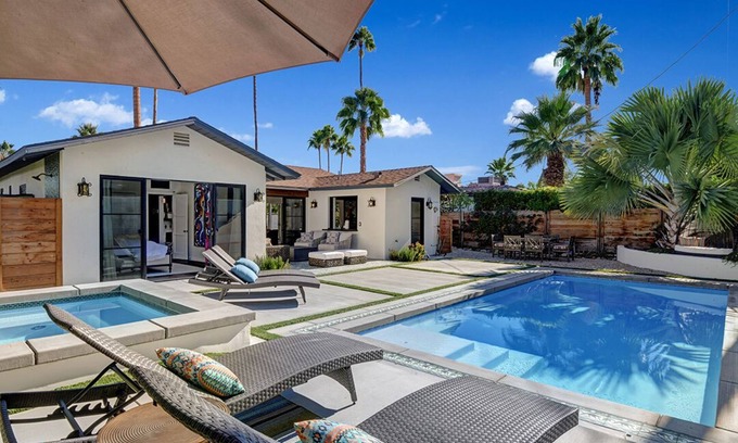 Warm Sands House | Pet-Friendly Luxe Bungalow with Pool & Spa - Rated 9.8