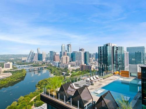 Rainey Street Historic District Apartment | Modern Condo Retreat with Pool in Downtown Austin