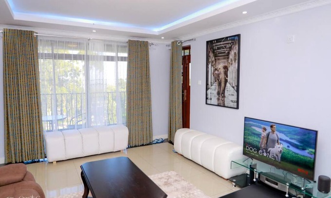 Meru Apartment | Premium Furnished Unit - Guest Rated 10/10 & Family-Friendly