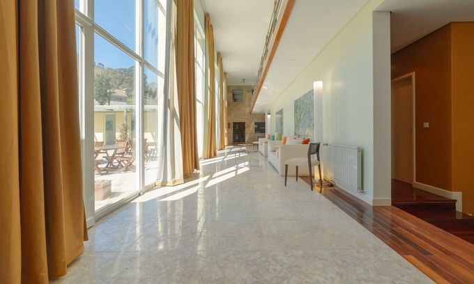 Beijos House | Elegant Retreat at Quinta das Gerais with Private Pool
