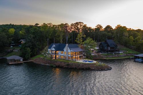 Dadeville House | Luxe Lake Martin Home Pool Hot Tub Boat Dock