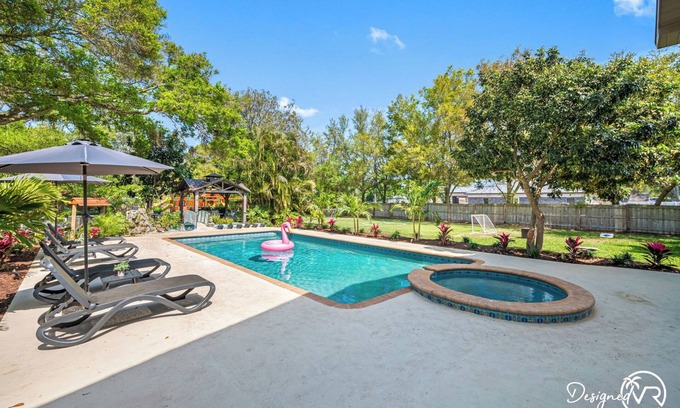 Largo House | Premium Largo Retreat: Pool, Hot Tub & Fun Activities Await