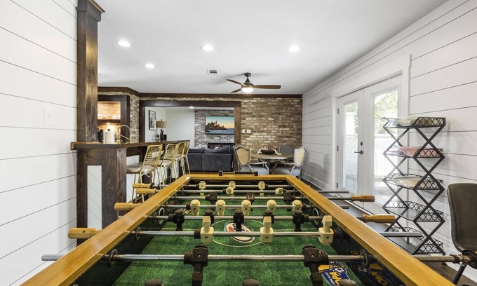 Hattiesburg House | Pet-Friendly Haven in Midtown Near USM - The Longleaf House