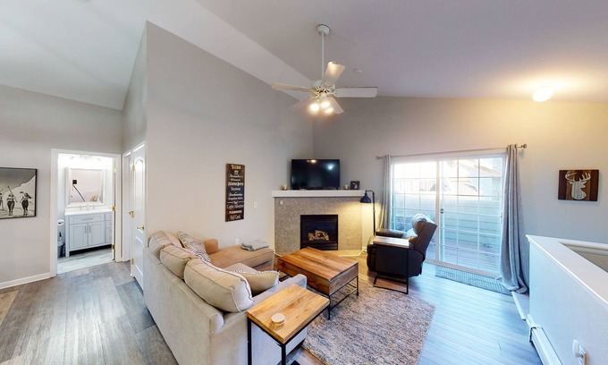 Edwards Condo | Mountain-View Ski Retreat with Pool & Hot Tub | Rated 9.4