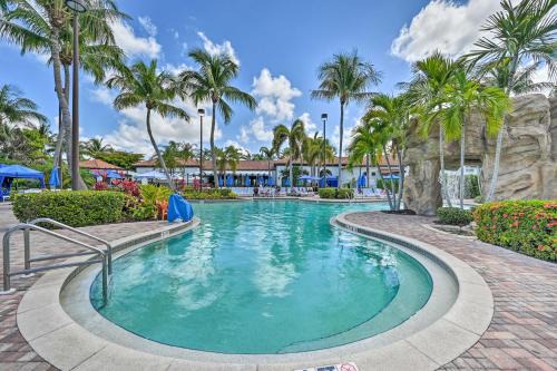 Royal Harbor Apartment | Elegant Naples Bay Resort Condo with Oceanfront Views