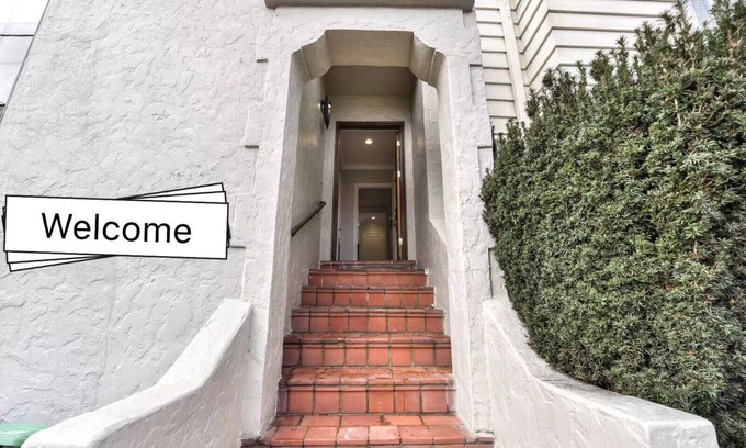 Outer Mission House | Modern 2BR City View Retreat in SF with Great Amenities