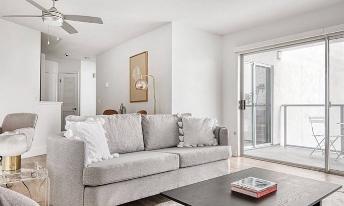 South Redondo Apartment | Inviting Redondo Beach 1BR with Pool, Gym & Steps to Shore