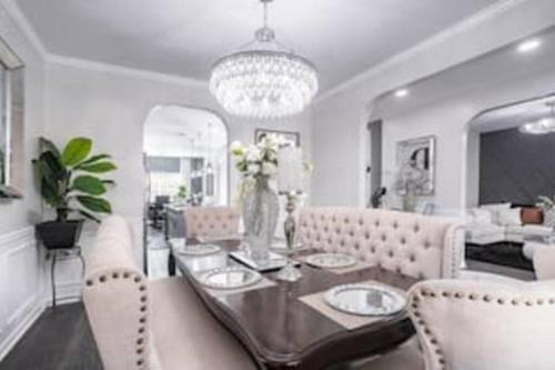 Cliftondale House | Relaxing Luxe Retreat with Outdoor Oasis & Game Room
