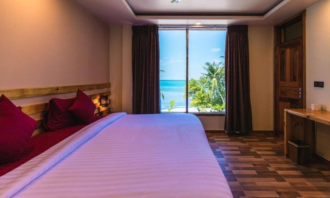 Dhangethi Bed & Breakfast | Seaview Retreat - Beachfront Villa with Family Amenities