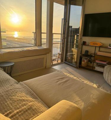 Knokke Apartment | Stunning Oceanfront Suite with Breathtaking Views