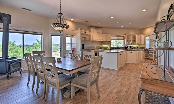 Vista House | Unwind at Luxe Vista Getaway with Private Pool & Spa