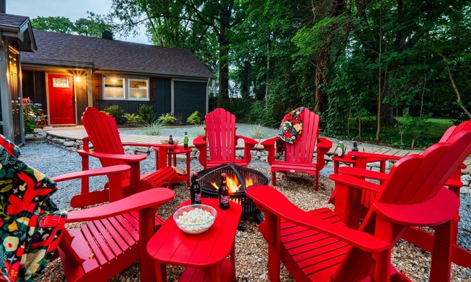 University Park House | Top-Rated Wolfpack Retreat: Walk to NC State & Enjoy Amenities
