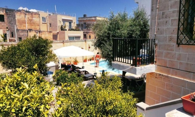Ta' Xbiex Bed & Breakfast | Elegant Villa Rooms with Pool and Ocean View