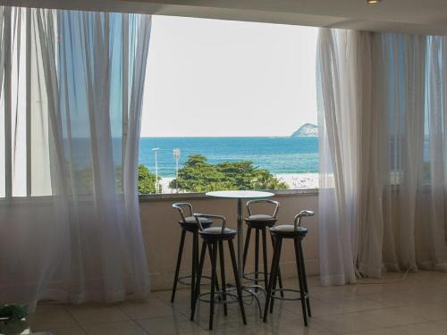 Copacabana Apartment | Elegant Luxo Hotel in Copacabana - Family Friendly Escape