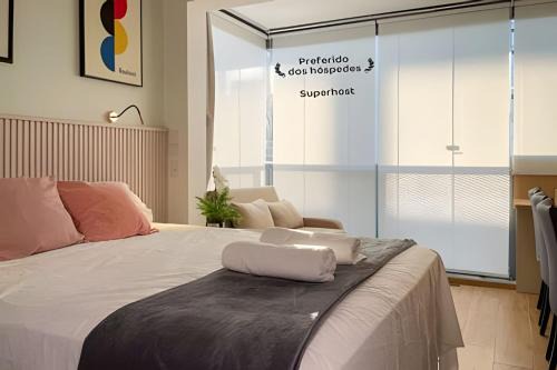 Pinheiros Apartment | Cozy New Retreat with Pool, Rated 9.8 in Pinheiros