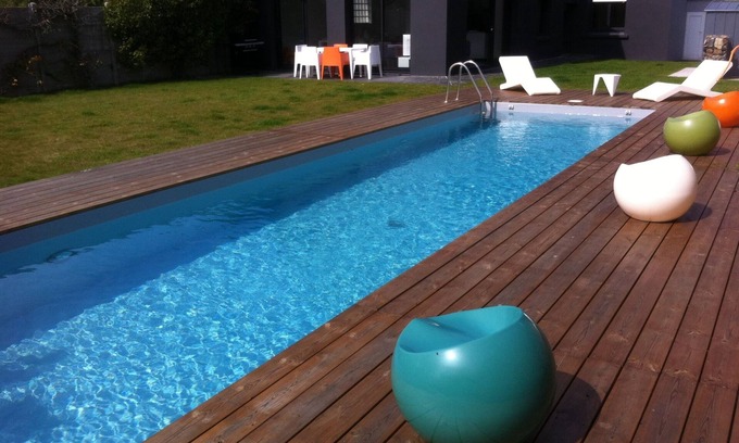 Brignogan-Plage House | Exceptional Oceanfront Villa with Heated Pool, 9.8/10 Rating