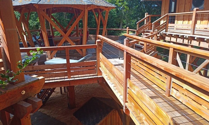 Prat Cabin | Unique Treehouse Retreat with Ocean Views & Spa Amenities