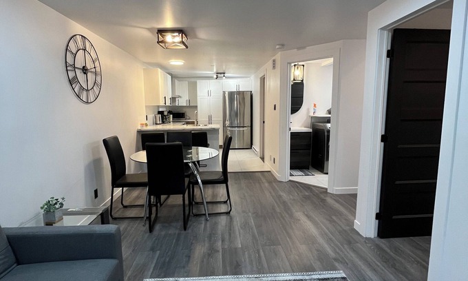 Drummondville Apartment | Elegant Villa, Unique Urban Retreat with Breakfast Included