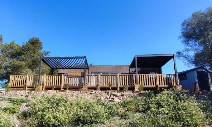 Pierrefeu-du-Var Other | Elegant Mobil-Home with Pool & Child-Friendly Amenities
