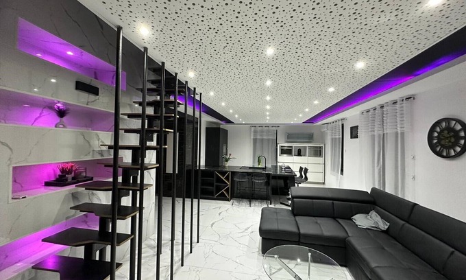 Sainte-Helene-sur-Isere Apartment | Elegant T4 1/2: Family-Friendly Retreat Awaits You