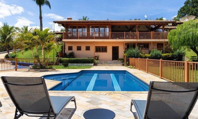 Sete Pontes House | Beautiful Braganca Paulista Home with Private Pool & Lake View