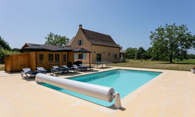Saint-Crepin-et-Carlucet House | Exceptional 3 Bed Home with Pool, Spa & Boules Pitch
