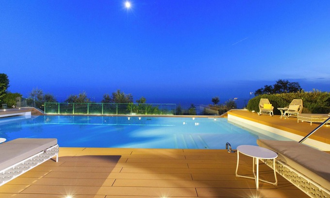Sant'Agata sui Due Golfi Villa | Luxury Villa With Sea View and Pool, Ideal for Large Families or Friends