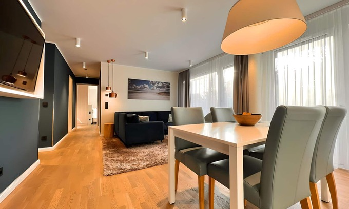 Muritz Apartment | Exquisite Oceanfront Retreat with Pool and Sauna Access