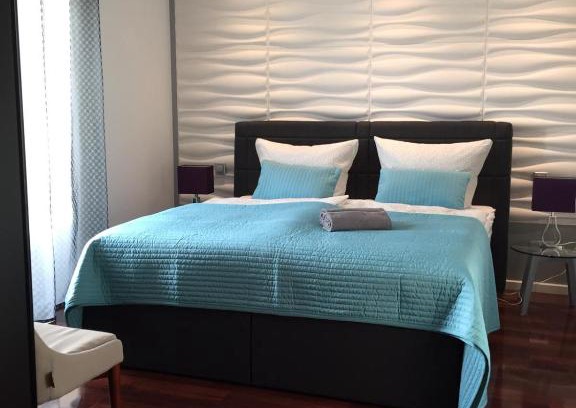 Friedrichshafen Apartment | Elegant City Penthouse with Exceptional Guest Ratings