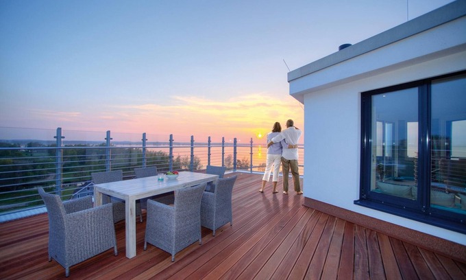 Muritz Apartment | Stunning Penthouse with Rooftop Terrace and Müritz Views