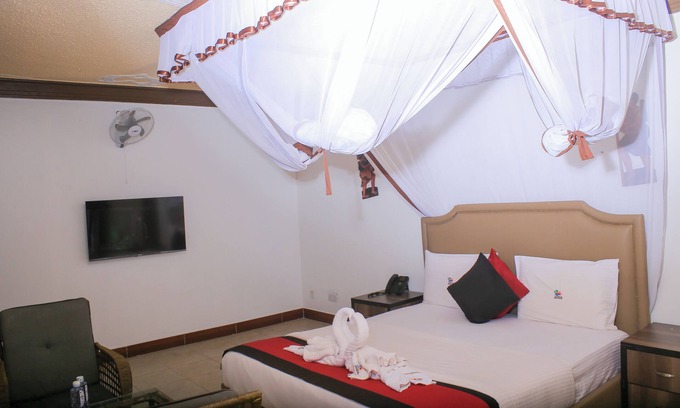 Entebbe Hotel | Elegant Beach Resort in Entebbe, Minutes from Airport