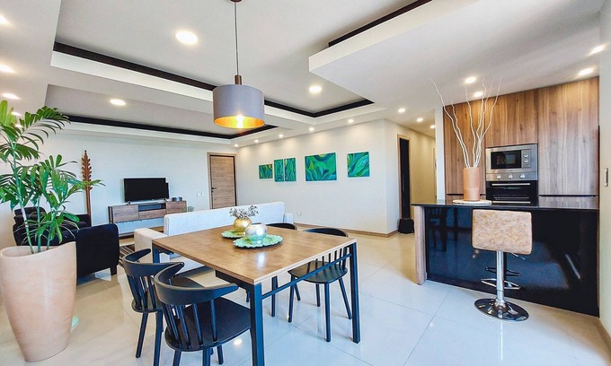 Santa Cruz Apartment | Cozy New Apartment with Pool, Spa & Family-Friendly Amenities