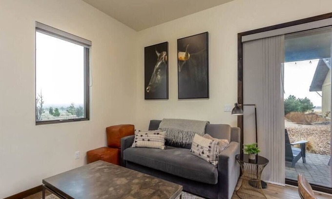 Powell Butte House | Experience Brasada Ranch Guest House, Steps from Adventure!