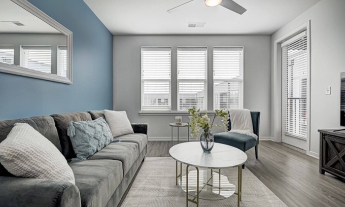 Fishers Apartment | Elegant 1Bed/1Bath Retreat with Pool and Spa Amenities