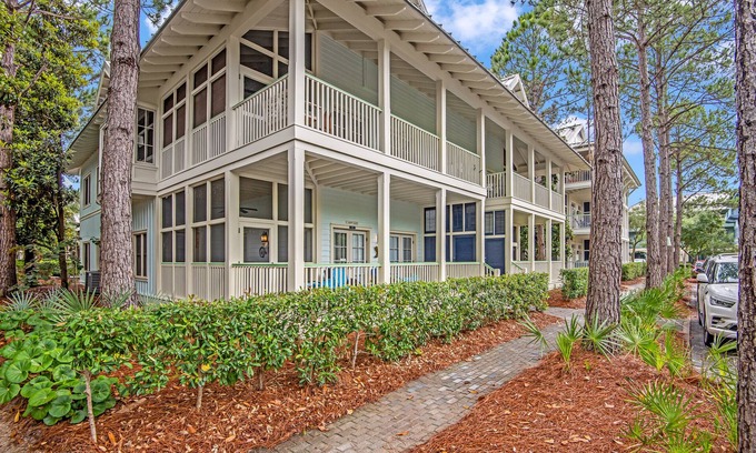 Watercolor Condo | Exquisite 2 Bedroom Watercolor Condo with Beachfront Access