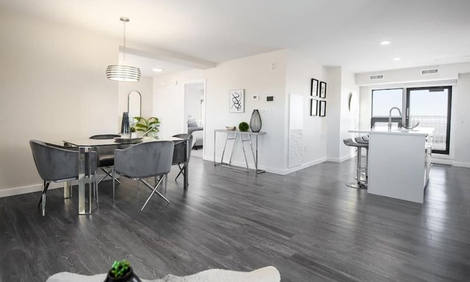 Downtown Winnipeg Apartment | Exceptional Downtown Penthouse with 2 Beds & Top Amenities