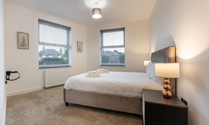 Solihull Apartment | Luxurious 2-Bed apartment near NEC / BHX