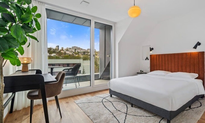 Dommeldange Apartment | Modern 2BR Retreat with Free Parking and Balcony Access