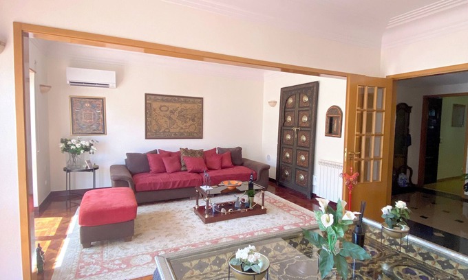 Sao Jorge de Arroios Apartment | Luxurious 200m2 3BR in Lisbon's Heart