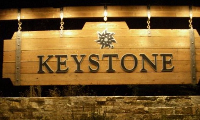 Mountain House Condo | Top-Rated 2BR/2BA Retreat in Keystone with Pool & Spa