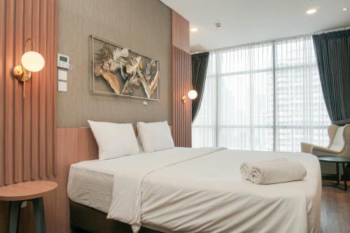 Bendungan Hilir Apartment | Elegant 2BR Suite at Sudirman Suites with Pool & Hot Tub