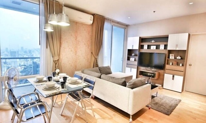 Pathumwan Apartment | Chic 2BR Retreat in City Center with Pool & Spa Access